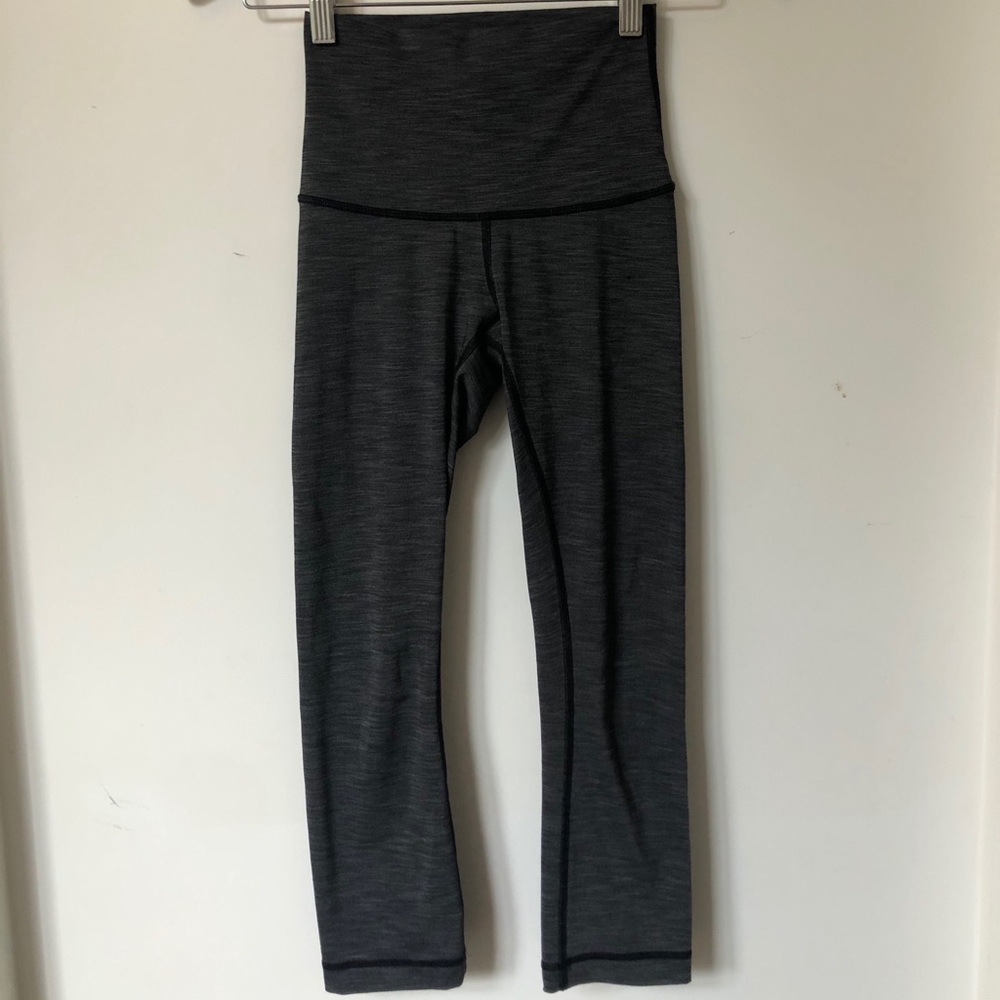 Lululemon High-Rise Crop Leggings